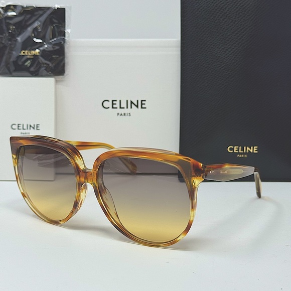 Celine CL40048I Brown Oversized Sunglasses W/Gradient Lenses NEW SET AUTHENTIC - Picture 1 of 11